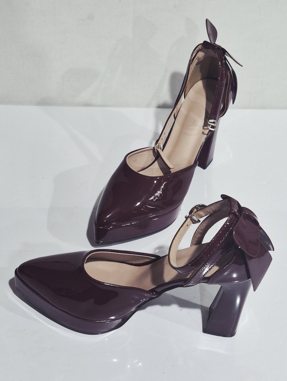 Ladies Patent Faux Leather Mary Jane High-Heel Pumps in Deep Burgundy Size 43